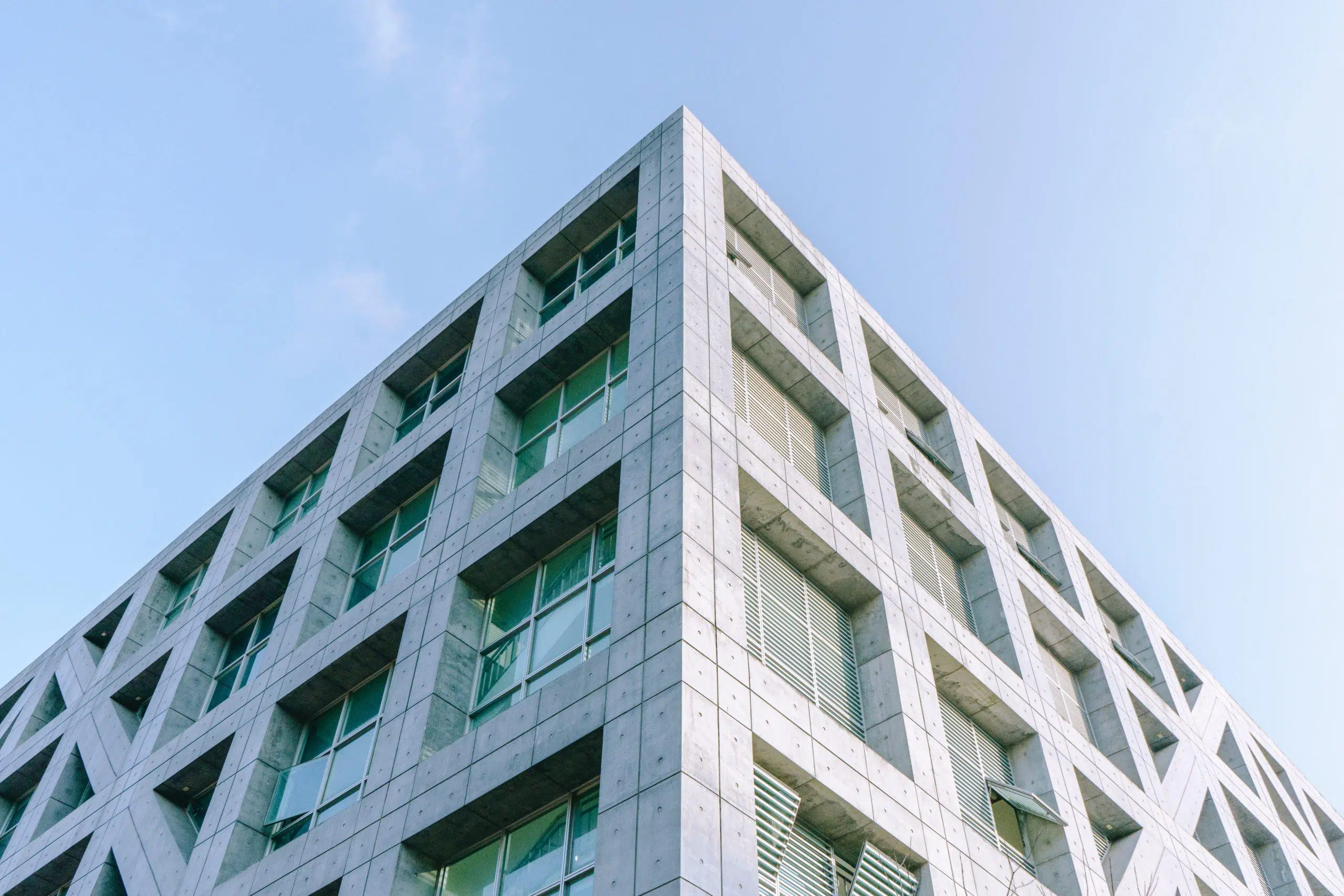 Increasing Workload Security and Reducing Costs for Financial Services Customer